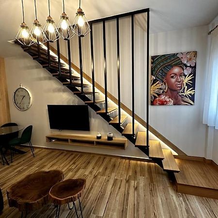 Ethra Suite 1 فولوس المظهر الخارجي الصورة